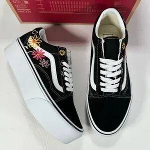 【Vans】OLD SKOOL STACKFORM MONO EMBROIDERY SHOE New Vans Era Stackform Mono Embroidery French Oak Sneakers